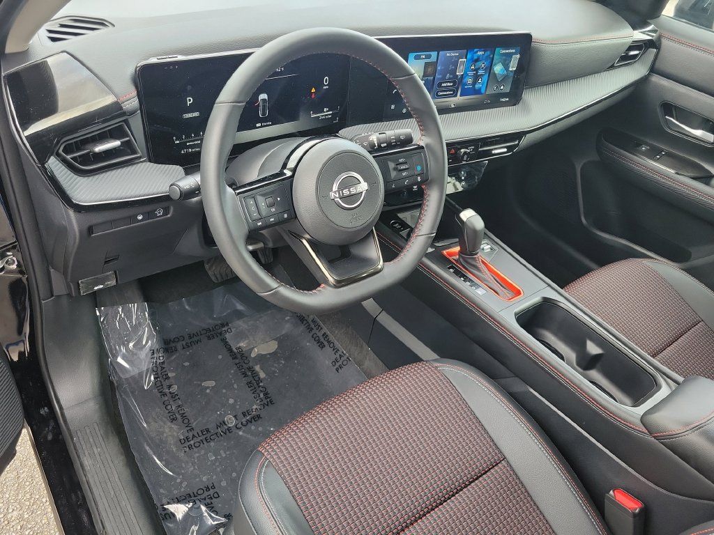 Certified 2026 Nissan Kicks SR FWD image 26