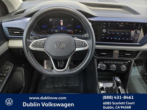 Certified 2023 Volkswagen Taos SE w/ Panoramic Sunroof Package FWD image 13