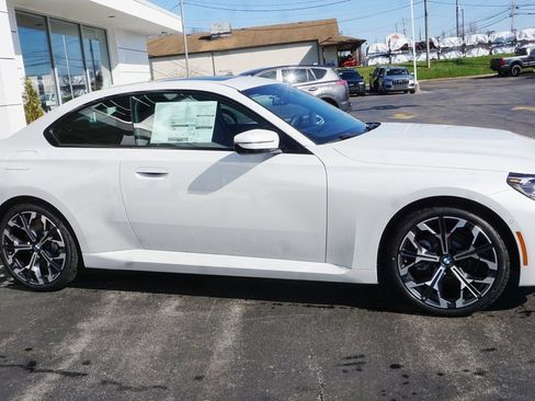 Used 2025 BMW 230i xDrive 230i xDrive w/ Premium Package image 3