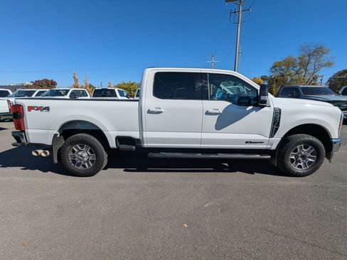 Used 2024 Ford F350 Lariat image 2