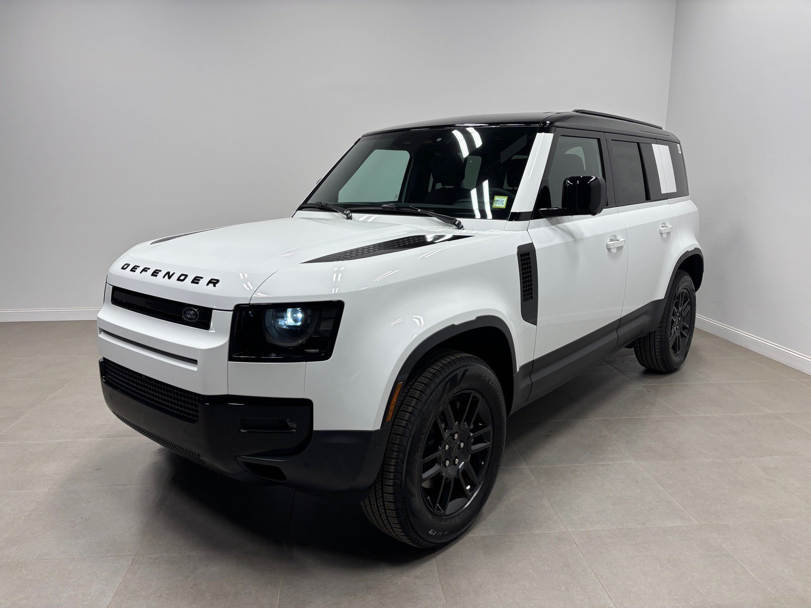 Used 2026 Land Rover Defender 110 S AWD/4WD image 1