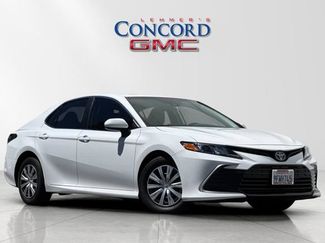 Used 2023 Toyota Camry LE FWD video 2