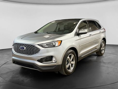 Used 2023 Ford Edge SEL w/ Convenience Package AWD/4WD image 9