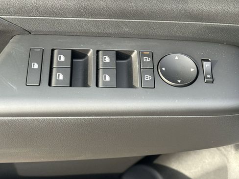 New 2026 Hyundai Kona SE image 15