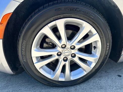 Used 2015 Chrysler 200 Limited FWD image 39