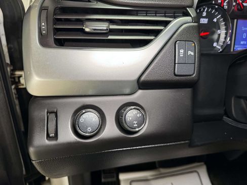 Used 2015 Chevrolet Tahoe 4WD w/ Remote Keyless Entry Package image 9