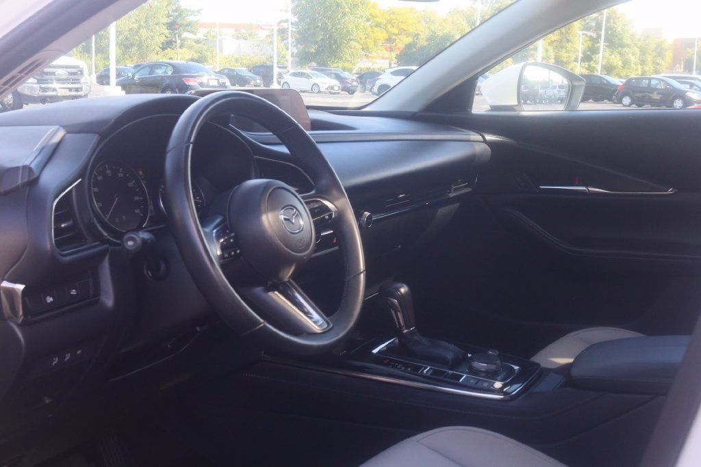 Used 2025 MAZDA CX-30 AWD 2.5 S w/ Preferred Package image 12