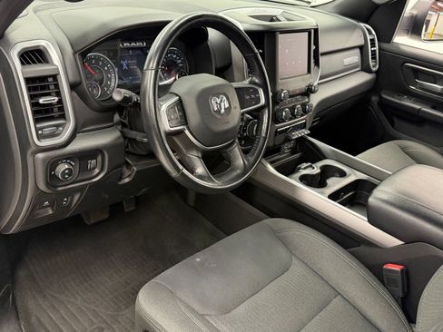 Used 2022 RAM 1500 Big Horn AWD/4WD image 3