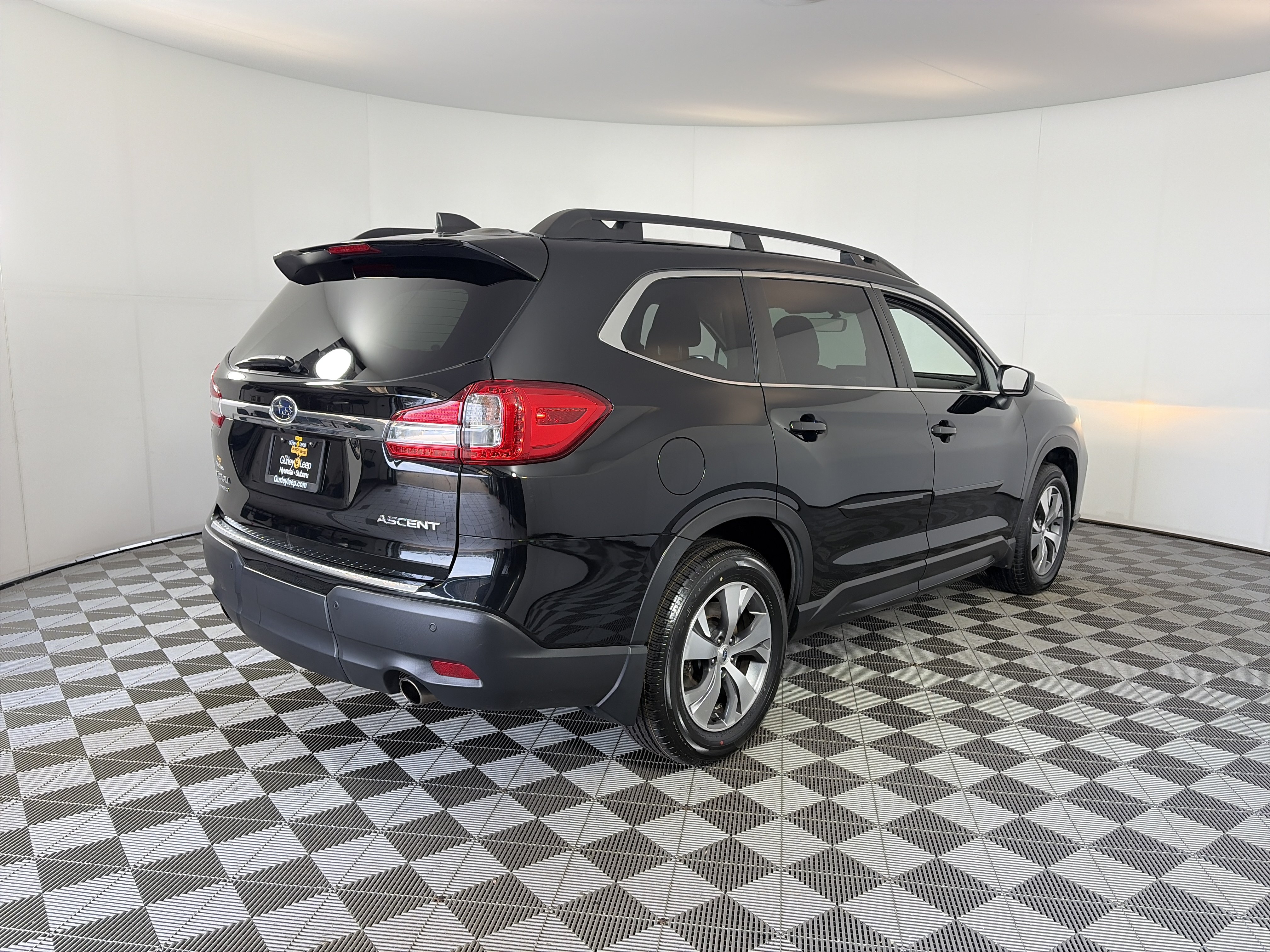 Used 2019 Subaru Ascent Premium AWD/4WD image 10