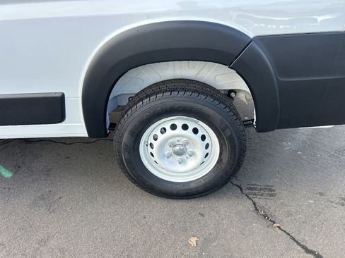 Used 2025 RAM ProMaster 2500 w/ Storage Group image 3