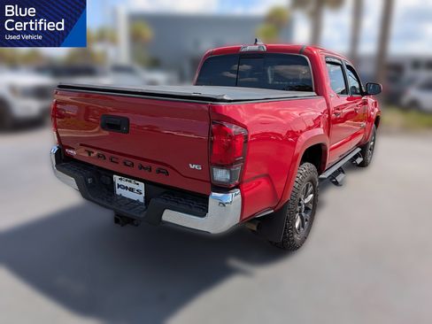 Used 2021 Toyota Tacoma SR5 RWD image 4