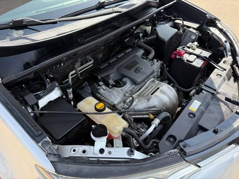 Used 2016 Toyota RAV4 LE FWD image 27
