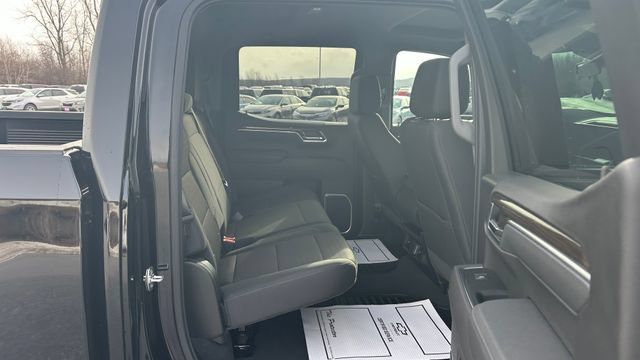 Certified 2026 Chevrolet Silverado 1500 RST AWD/4WD image 37