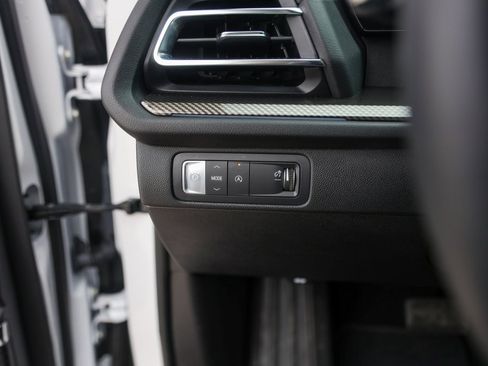 Used 2025 Chevrolet Traverse High Country image 15