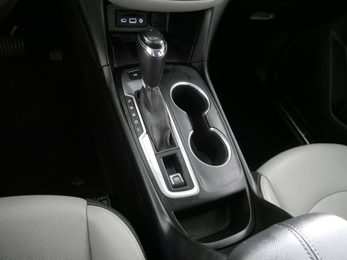 Used 2019 Chevrolet Equinox Premier image 24