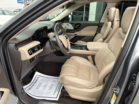 Used 2023 Lincoln Aviator Reserve w/ Equipment Group 201A image 15