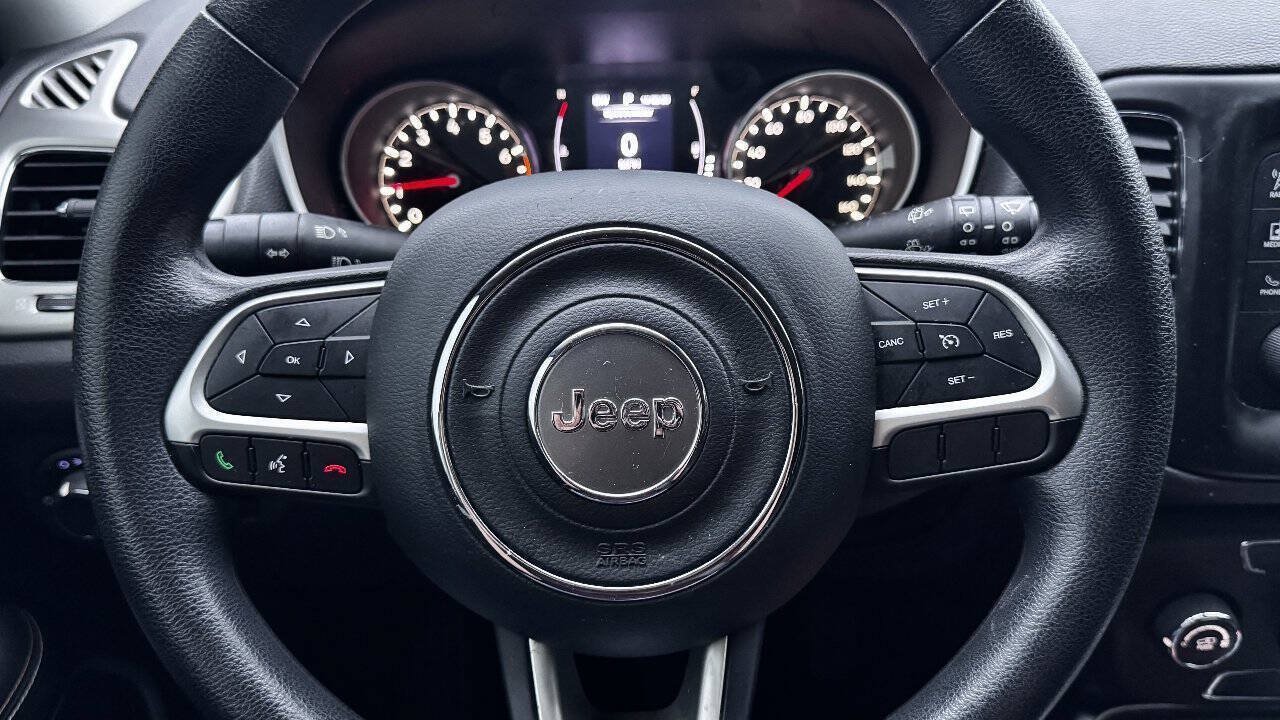 Used 2017 Jeep Compass Sport FWD image 15