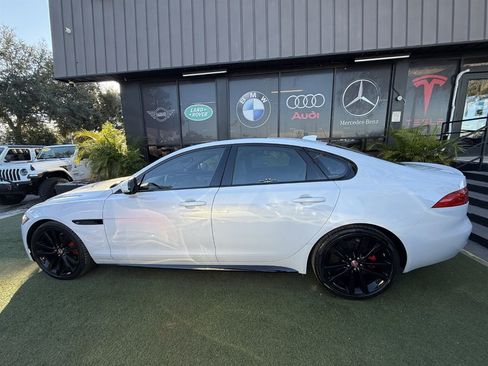 Used 2016 Jaguar XF S image 7