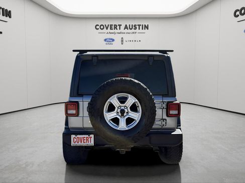 Used 2018 Jeep Wrangler Unlimited Sport S image 4