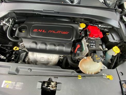 Used 2020 Jeep Compass Trailhawk AWD/4WD image 30