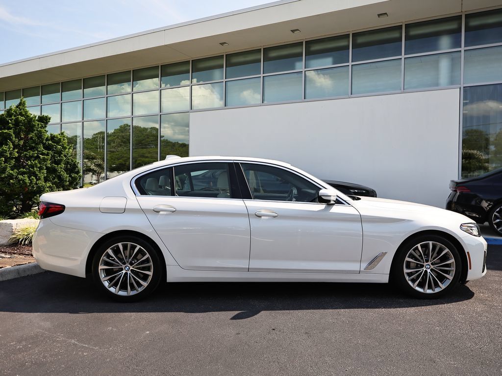 Used 2022 BMW 530i xDrive w/ Convenience Package AWD/4WD image 6