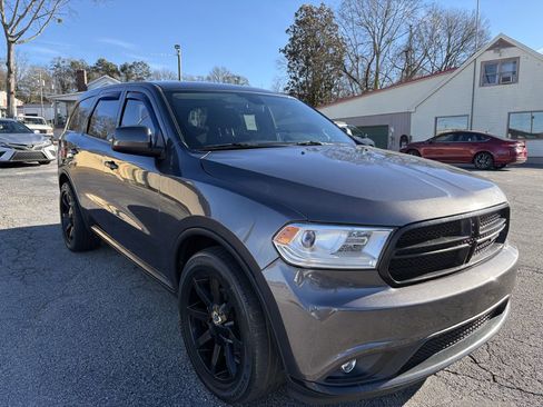 Used 2018 Dodge Durango SXT w/ 3rd Row Seating Group image 8
