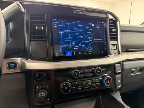New 2026 Ford F250 XLT w/ XLT Premium Package AWD/4WD image 13