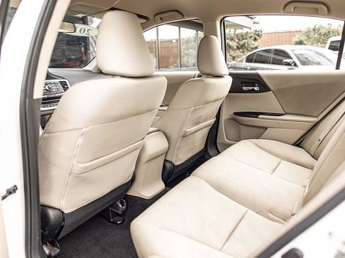 Used 2014 Honda Accord LX image 30
