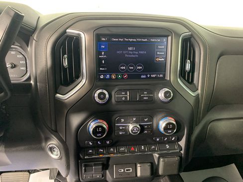 Used 2019 GMC Sierra 1500 AT4 w/ AT4 Premium Package AWD/4WD image 22