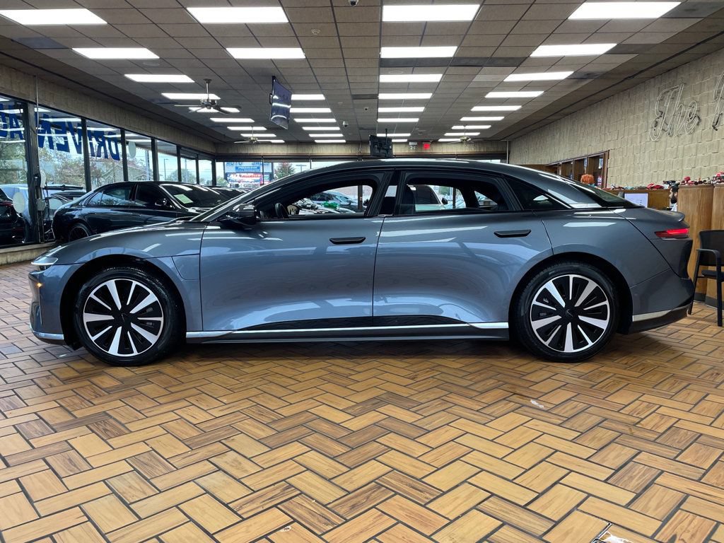 Used 2024 Lucid Air Pure RWD image 5