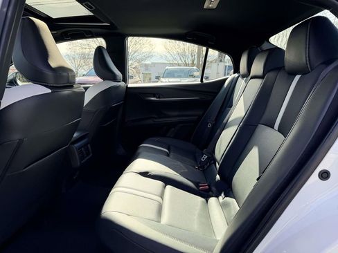 Used 2025 Toyota Camry SE image 16