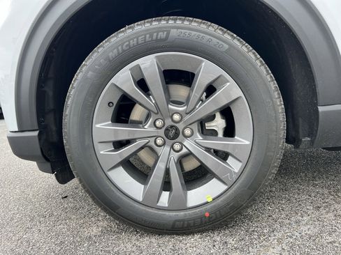 New 2026 Ford Explorer Active w/ Active Comfort Package AWD/4WD image 12
