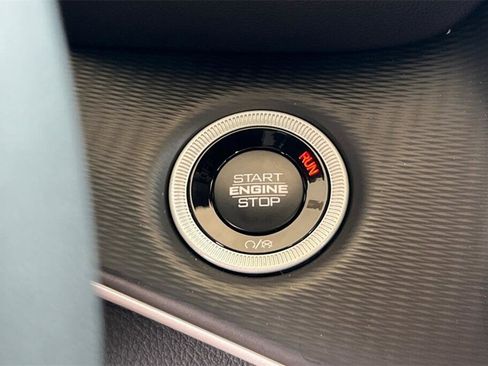 New 2025 Jeep Grand Cherokee L Laredo w/ Luxury Tech Group I image 22