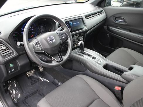 Used 2022 Honda HR-V Sport image 3