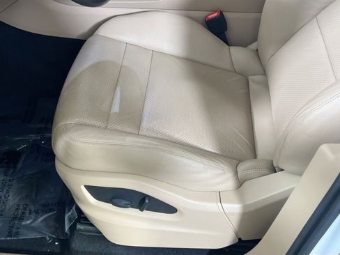 Used 2022 Porsche Cayenne image 19