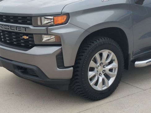 Used 2021 Chevrolet Silverado 1500 Custom AWD/4WD image 10
