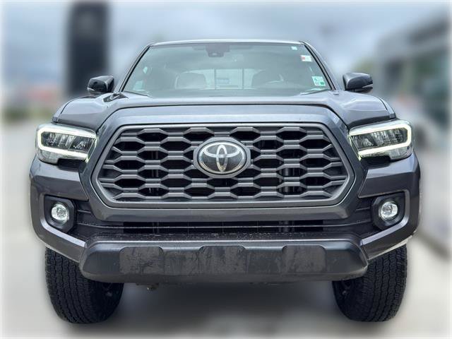 Used 2021 Toyota Tacoma TRD Off-Road w/ Technology Package AWD/4WD image 2