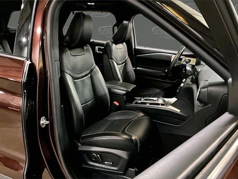 Used 2020 Ford Explorer ST w/ ST Street Pack image 15