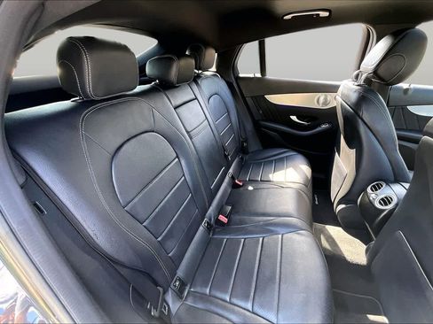 Used 2020 Mercedes-Benz GLC 300 4MATIC Coupe image 21