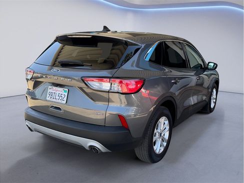 Used 2022 Ford Escape SE w/ Convenience Package FWD image 6