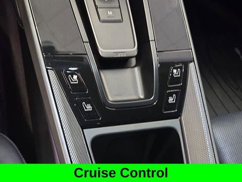 Used 2022 Porsche 911 Carrera image 6