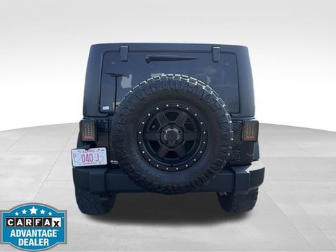 Used 2012 Jeep Wrangler Rubicon w/ PWR Convenience Group AWD/4WD image 5
