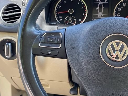 Used 2016 Volkswagen Tiguan S FWD image 14