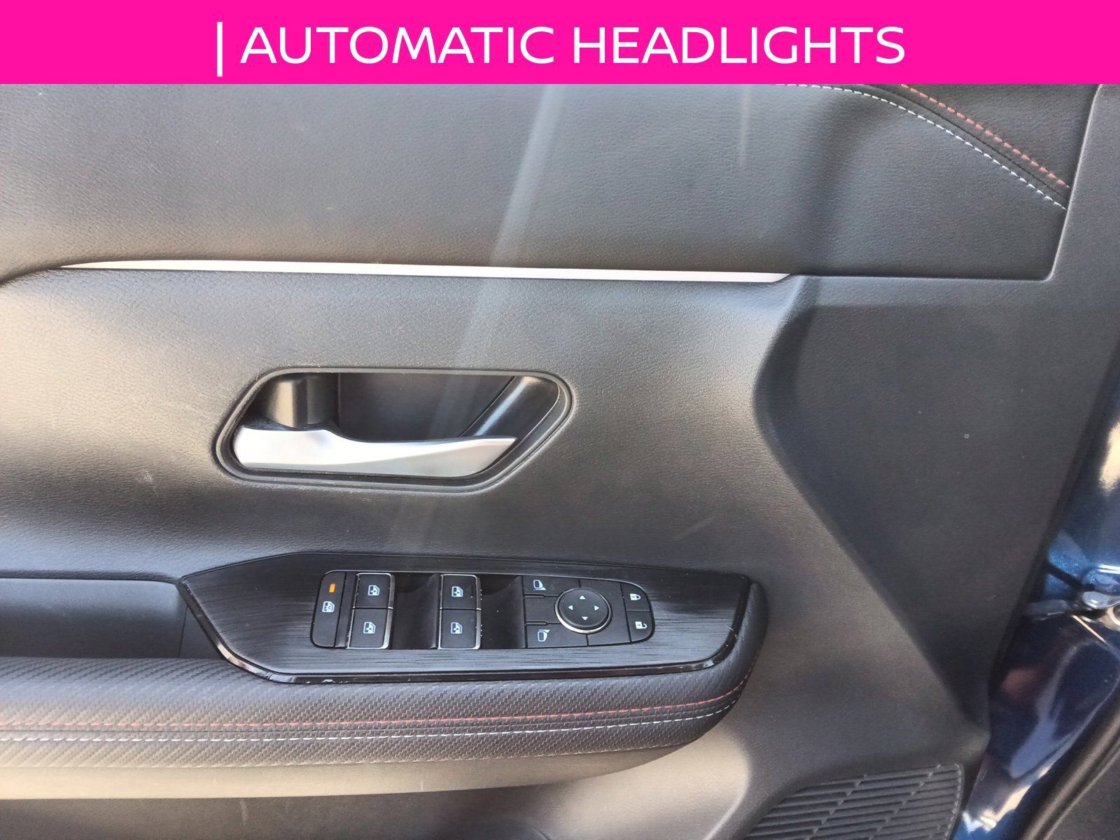 Used 2025 Nissan Kicks SR FWD image 11
