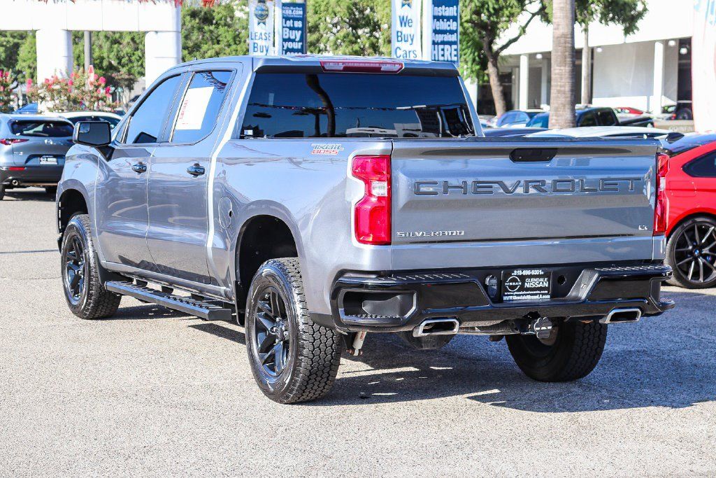 Used 2021 Chevrolet Silverado 1500 LT Trail Boss w/ Bed Protection Package AWD/4WD image 6