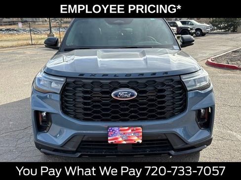 New 2026 Ford Explorer ST-Line w/ ST-Line Street Pack AWD/4WD image 8
