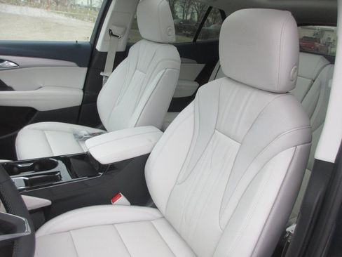 New 2026 Buick Envision Avenir image 13