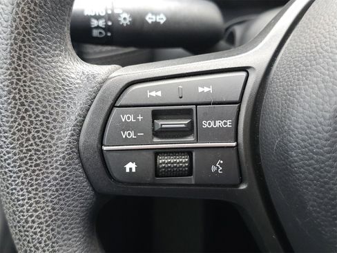 Used 2023 Honda HR-V LX image 16