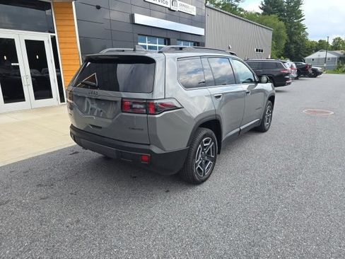 Used 2026 Jeep Cherokee Limited AWD/4WD image 6