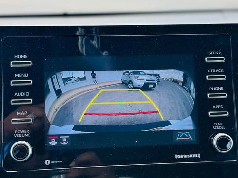 Used 2023 Toyota Camry SE image 11